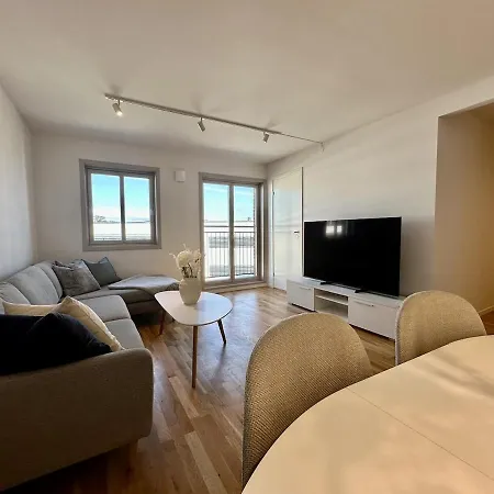 Appartement 3 Bedrooms *